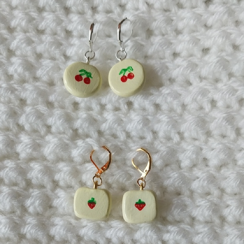 Strawberry Cherry Stitch Markers Progress Keepers French Leverback Hooks Set 4